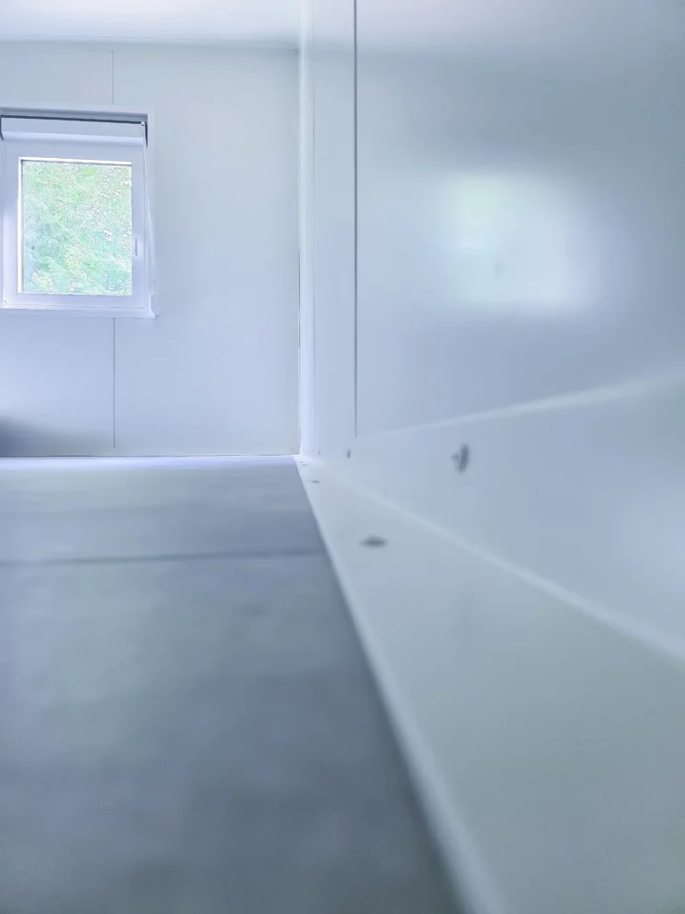 kontener z płyty warstwowej - boxtainer - producent kontenerów - standardowy kontener - prosty pawilon - tani kontener (23)