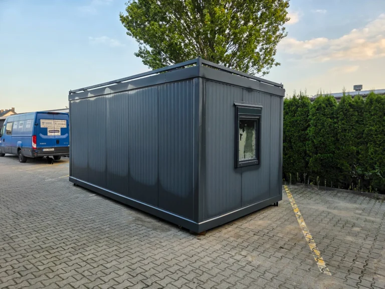 kontener z płyty warstwowej - boxtainer - producent kontenerów - standardowy kontener - prosty pawilon - tani kontener (35)