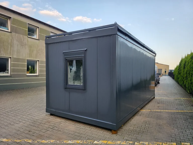 kontener z płyty warstwowej - boxtainer - producent kontenerów - standardowy kontener - prosty pawilon - tani kontener (40)