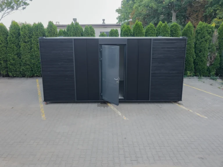 boxtainer - kontener gospodarczy - pomieszczenie gospodarcze - narzędziownia - czarna deska opalana (2)