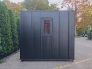 boxtainer - kontener gospodarczy - pomieszczenie gospodarcze - narzędziownia - czarna deska opalana (8)